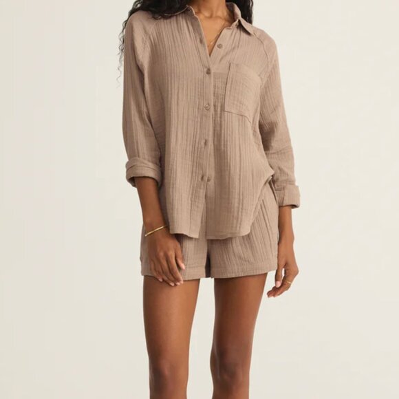 Beacon Short // NWT - Picture 1 of 3